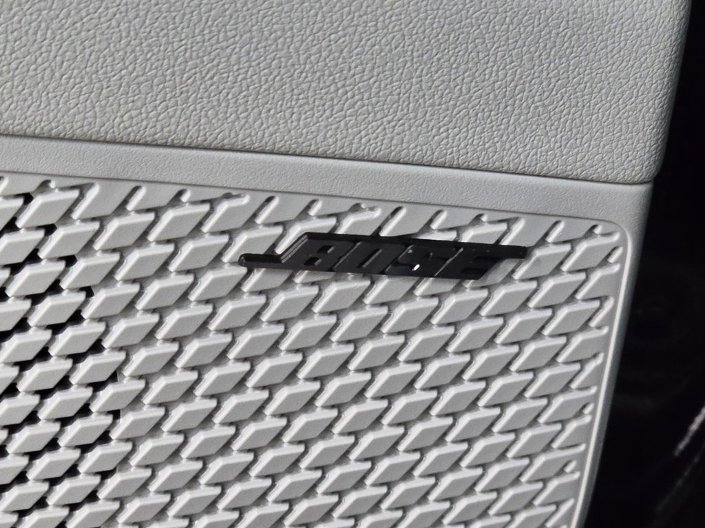 Used 2024 Hyundai Elantra Limited image 8