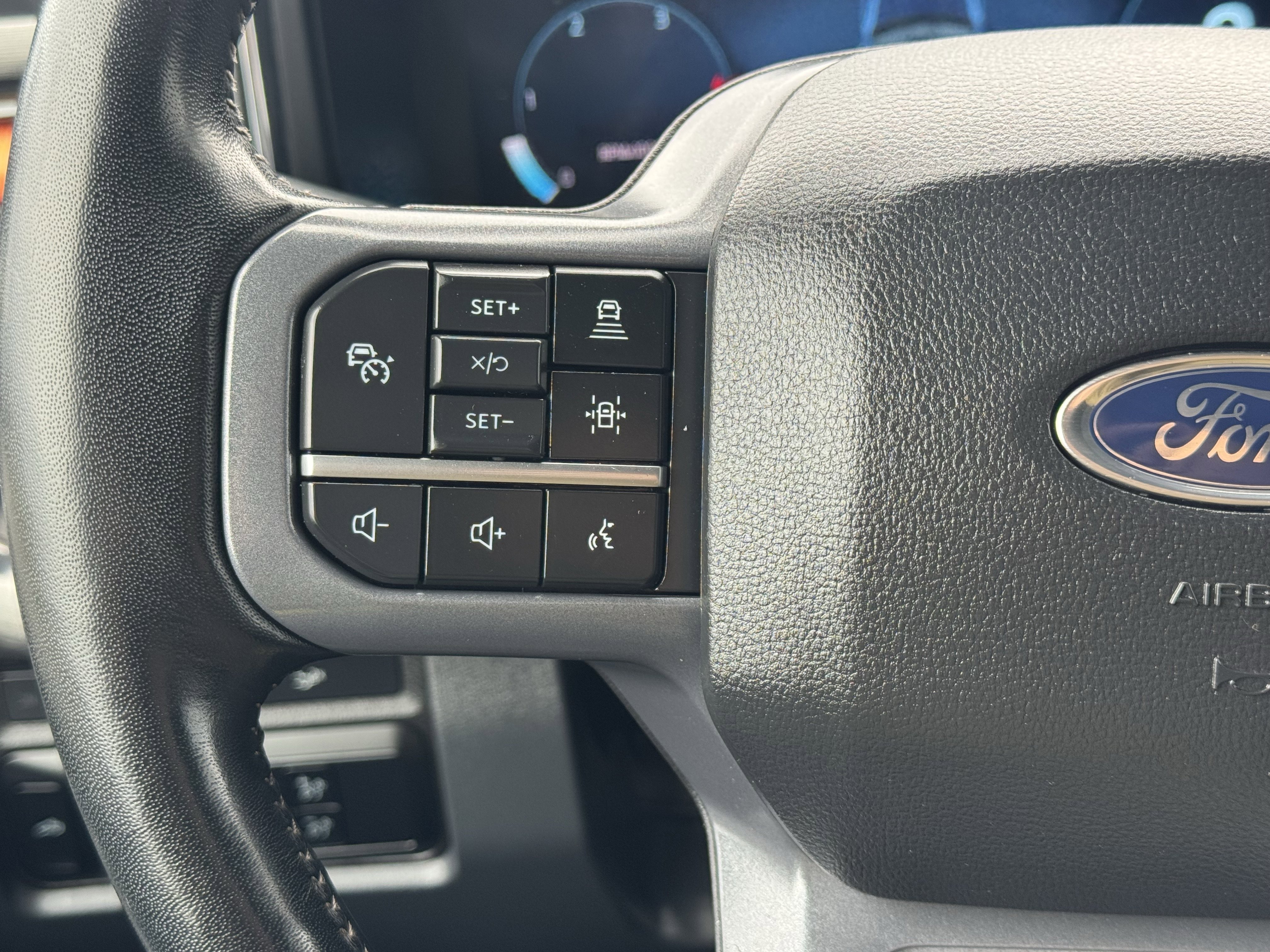 Used 2023 Ford F450 Lariat w/ Lariat Ultimate Package image 34