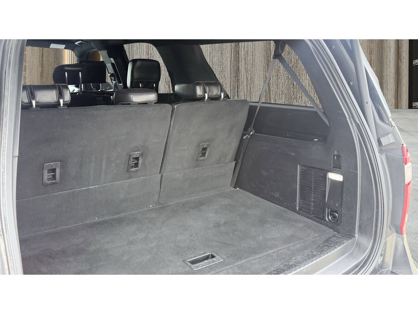 Used 2018 Ford Expedition Max XLT w/ Equipment Group 202A RWD image 15