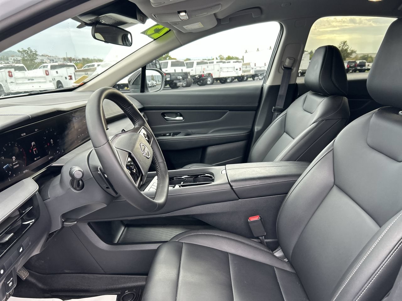 Used 2025 Nissan Murano SV AWD/4WD image 20
