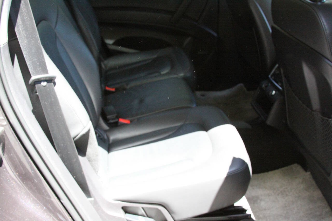 Used 2015 Audi Q7 TDI Premium Plus AWD/4WD image 29