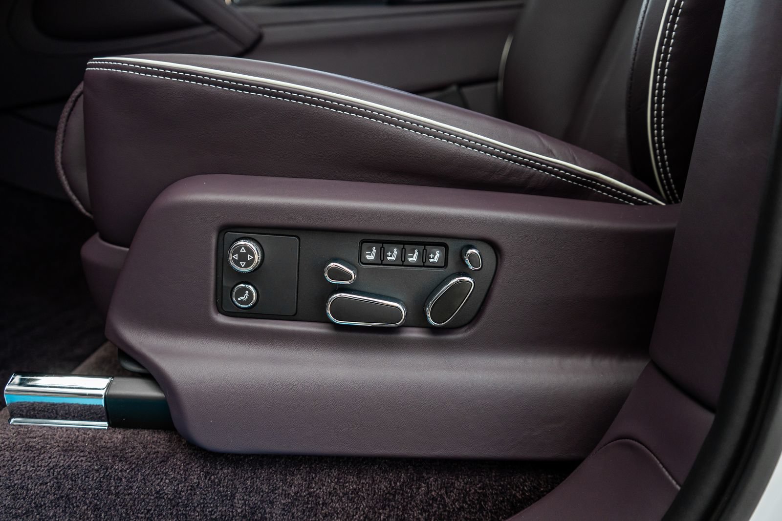 New 2026 Bentley Bentayga AWD/4WD image 29