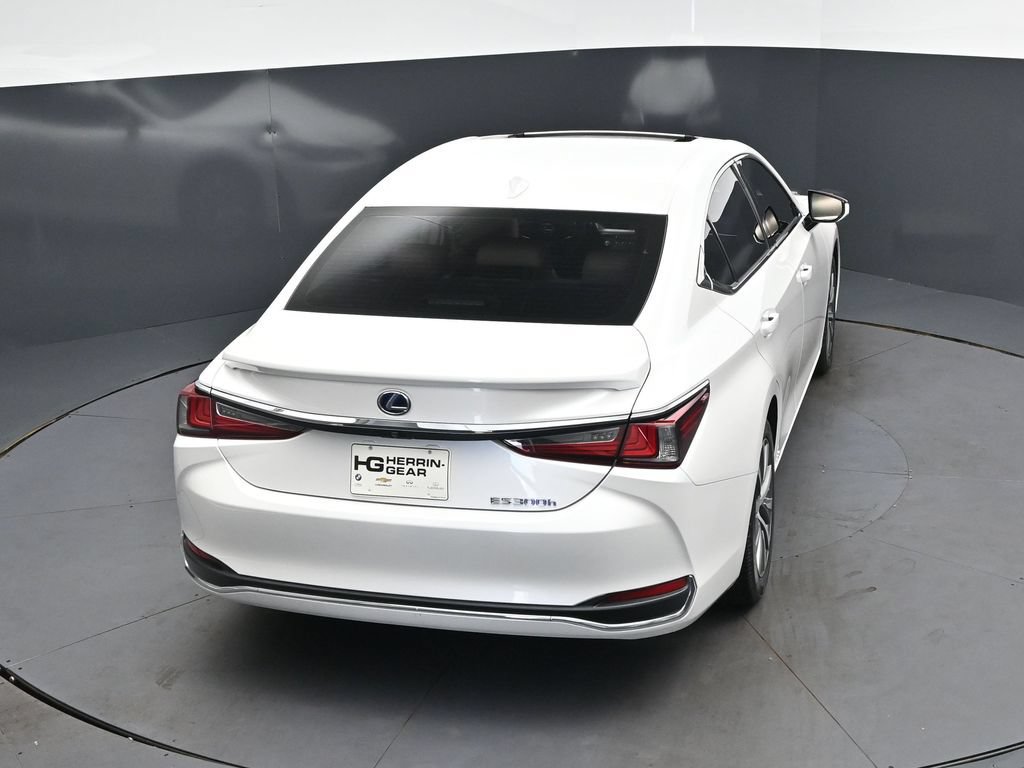 Certified 2021 Lexus ES 300h w/ Accessory Package FWD image 34