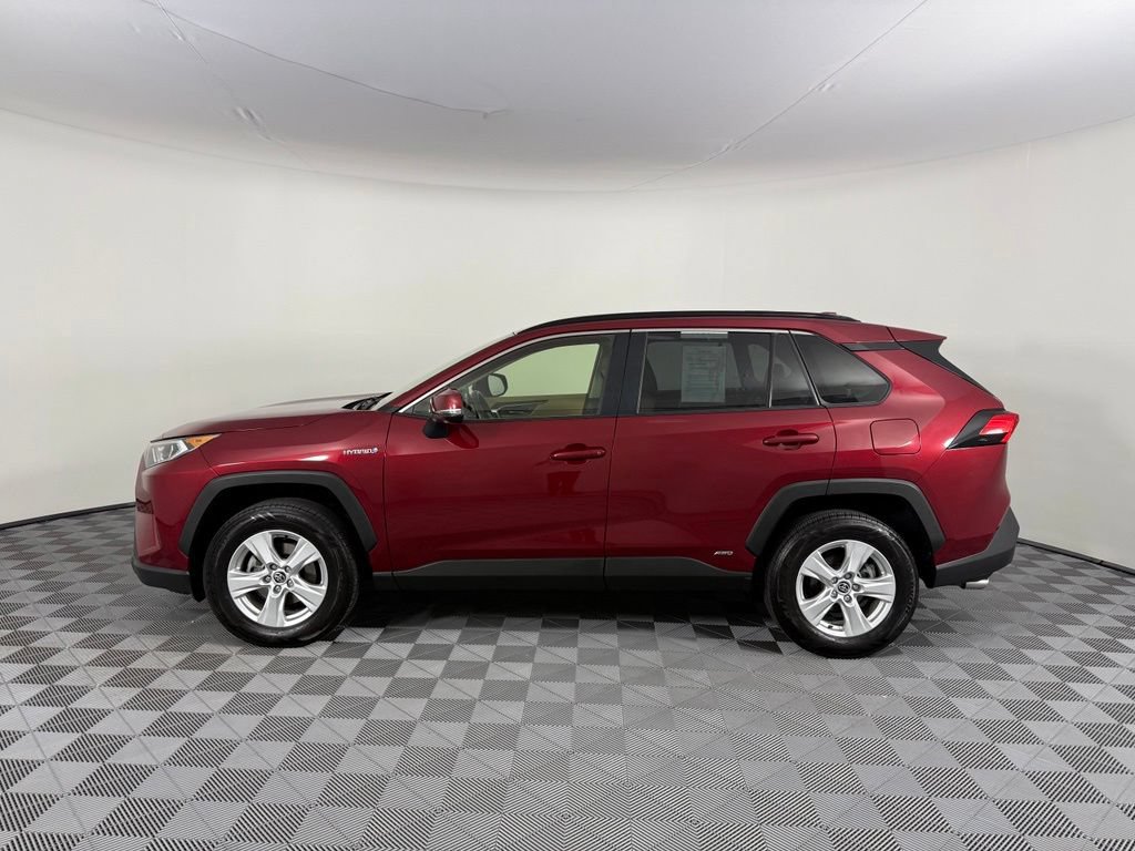Used 2020 Toyota RAV4 XLE w/ Convenience Package AWD/4WD image 4