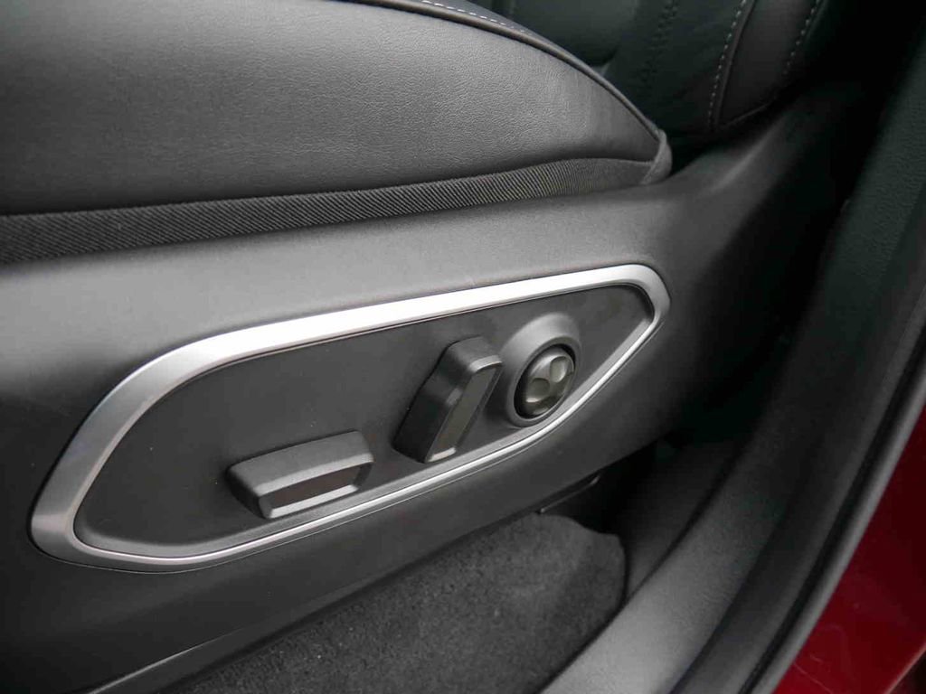 New 2025 Jeep Wagoneer L Series II w/ Convenience Group I image 30