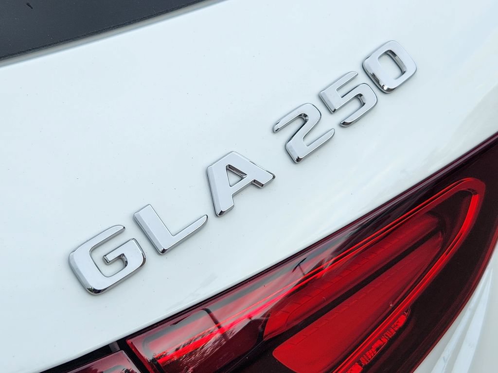 New 2026 Mercedes-Benz GLA 250 4MATIC image 11