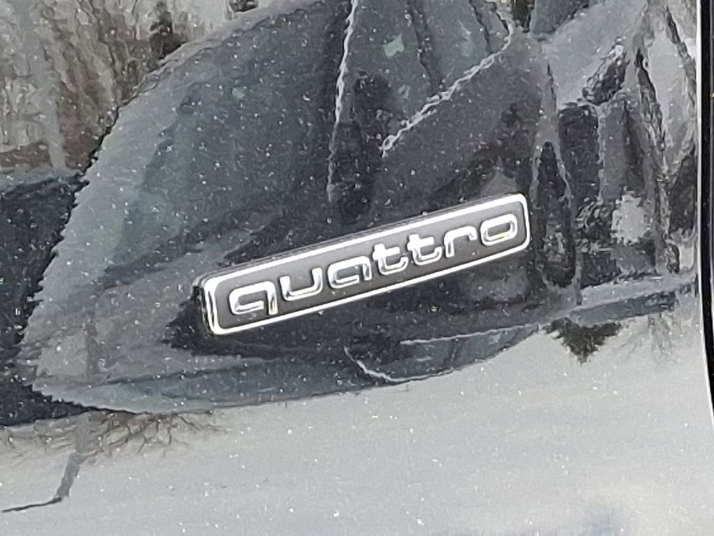 Certified 2025 Audi Q5 Premium w/ Convenience Package image 32