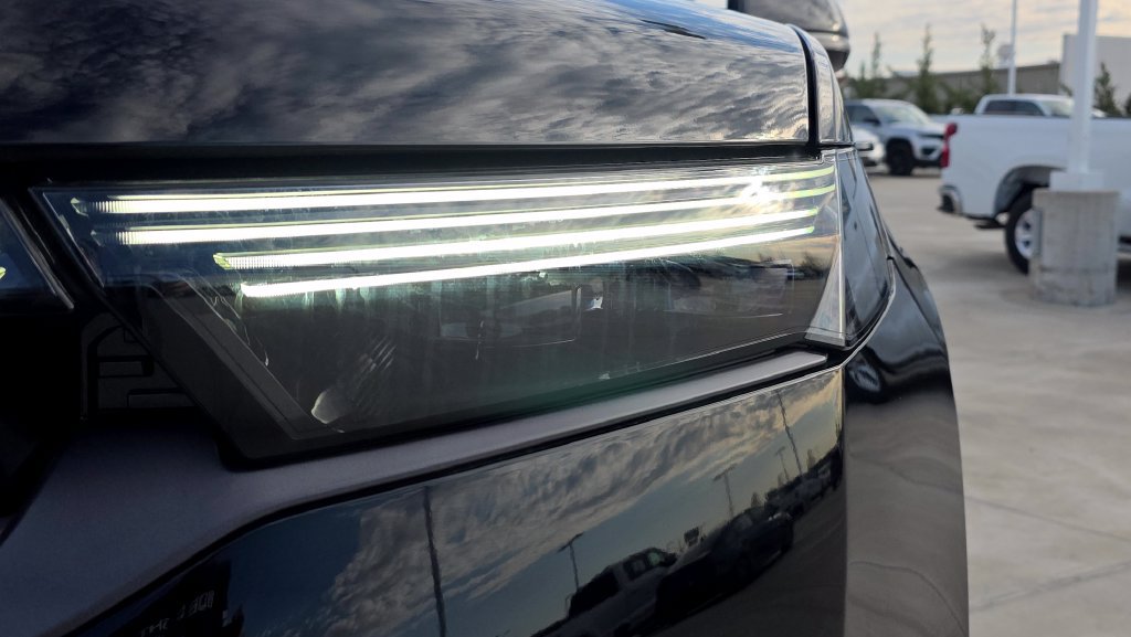 New 2026 Jeep Grand Wagoneer Limited AWD/4WD image 9
