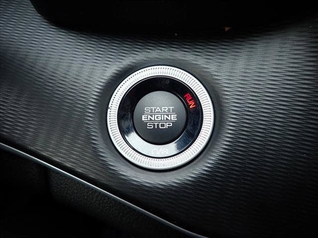 Used 2024 Jeep Grand Cherokee Laredo AWD/4WD image 23