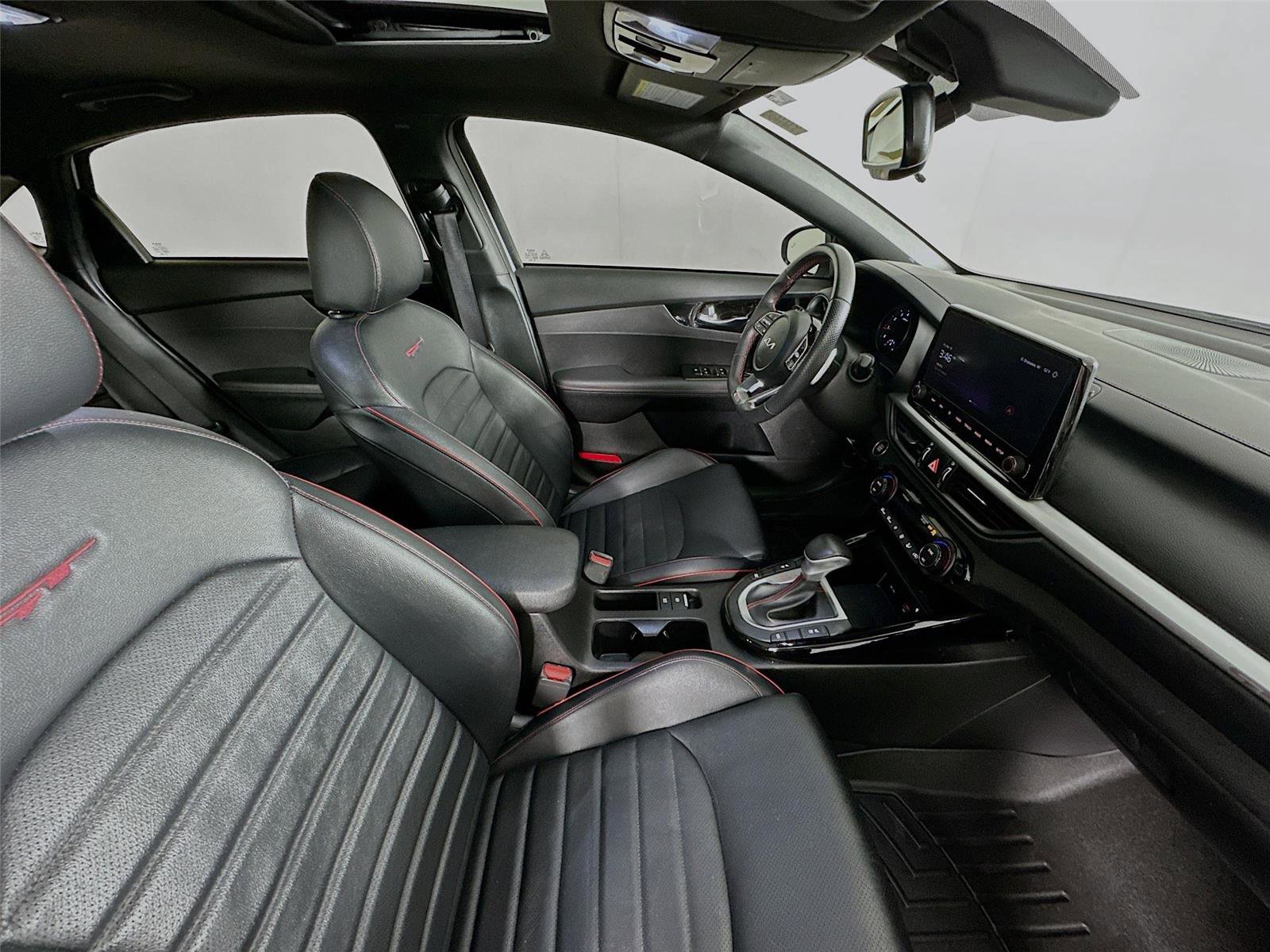 Used 2023 Kia Forte GT w/ GT2 Package FWD image 29