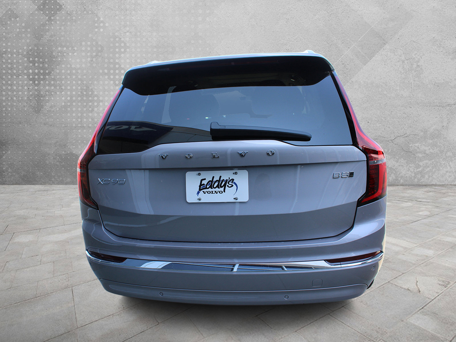 New 2026 Volvo XC90 B5 Plus w/ Protection Package AWD/4WD image 3
