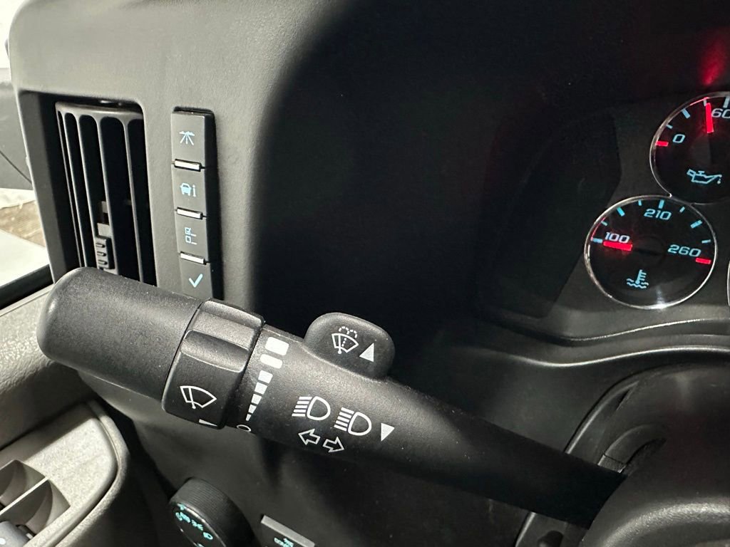 Used 2022 Chevrolet Express 3500 w/ Power Convenience Package image 22