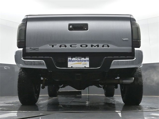 Used 2021 Toyota Tacoma TRD Off-Road image 45