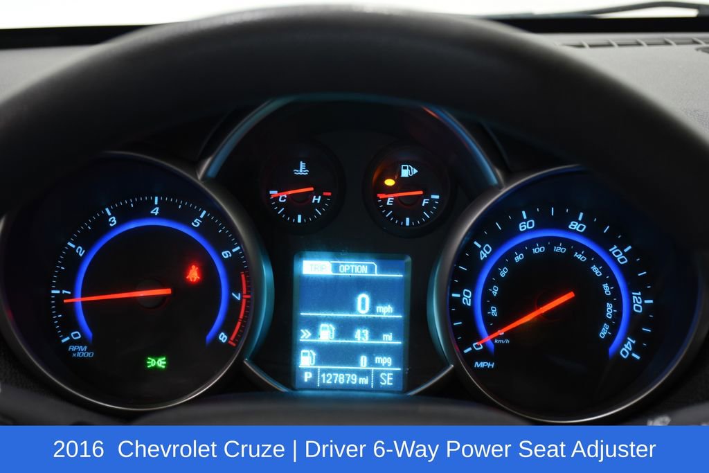 Used 2016 Chevrolet Cruze LT FWD image 13
