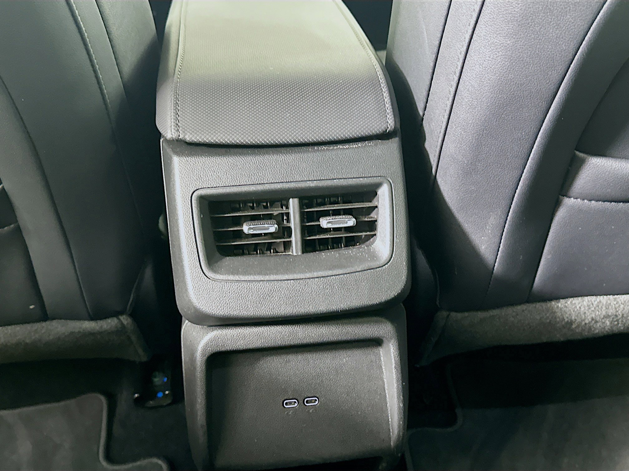 Used 2025 Chevrolet Equinox EV LT w/ Convenience Package FWD image 27