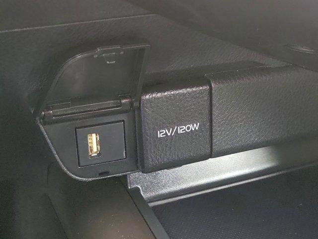 Used 2024 Toyota Camry SE image 23