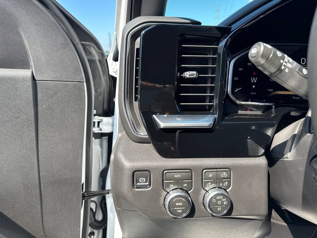 New 2026 GMC Sierra 1500 SLT w/ SLT Premium Plus Package AWD/4WD image 14