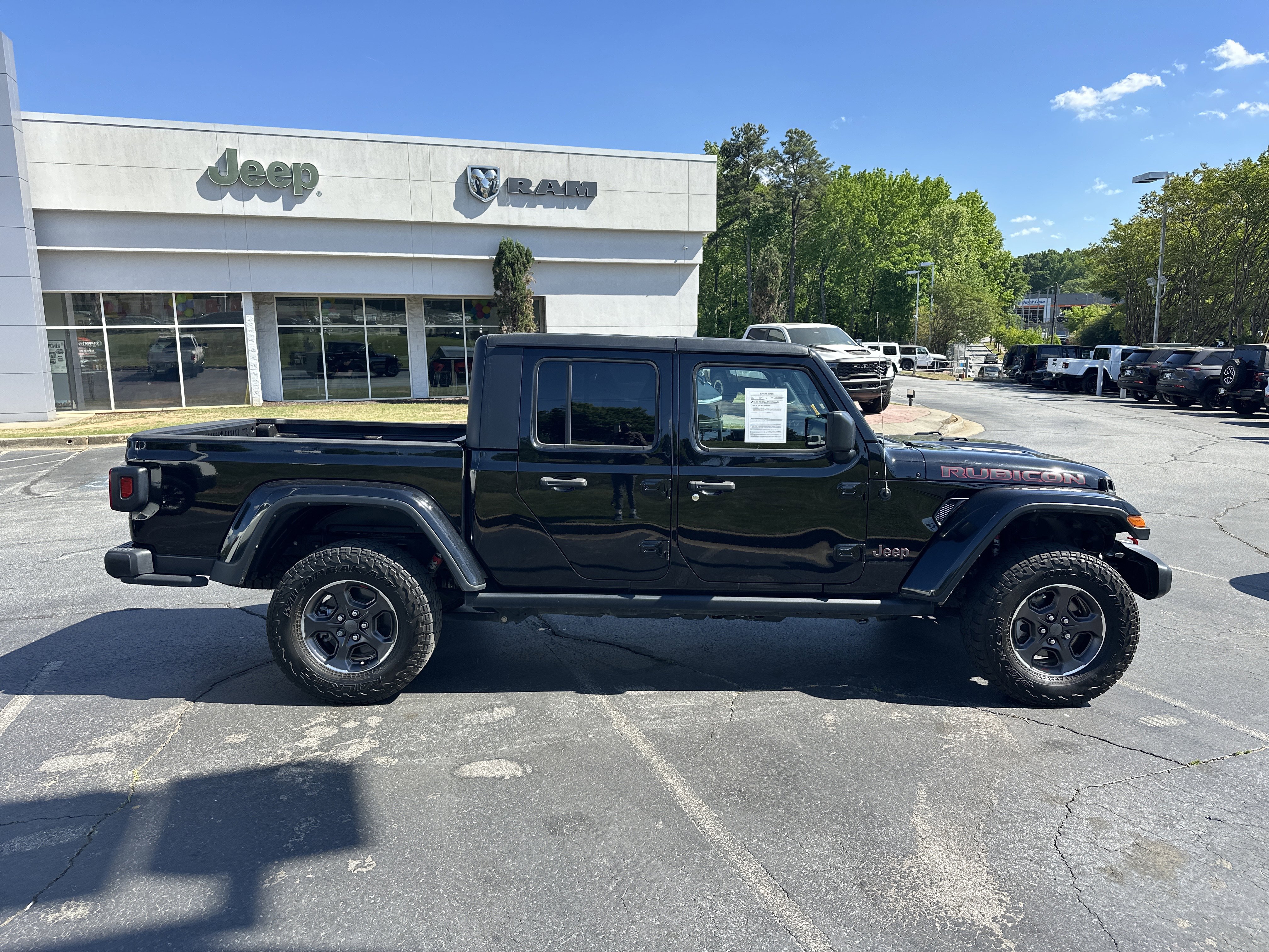 Used 2022 Jeep Gladiator Rubicon AWD/4WD image 10