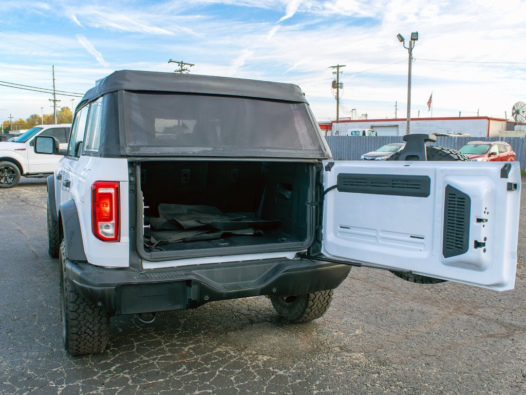 Used 2022 Ford Bronco Black Diamond image 5