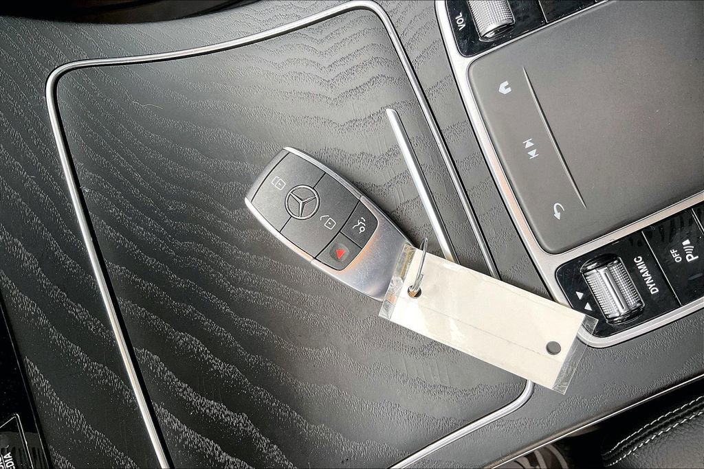 Used 2022 Mercedes-Benz GLC 300 image 14