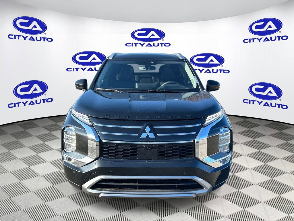 Used 2025 Mitsubishi Outlander SEL image 8