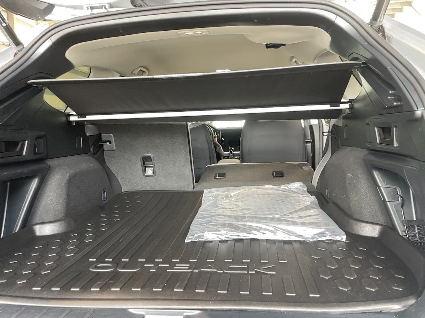 Used 2023 Subaru Outback Premium AWD/4WD image 18