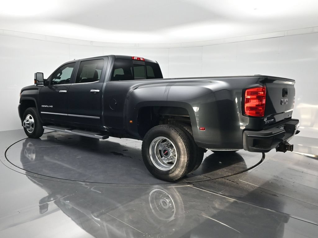 Used 2018 GMC Sierra 3500 Denali w/ Duramax Plus Package AWD/4WD image 7