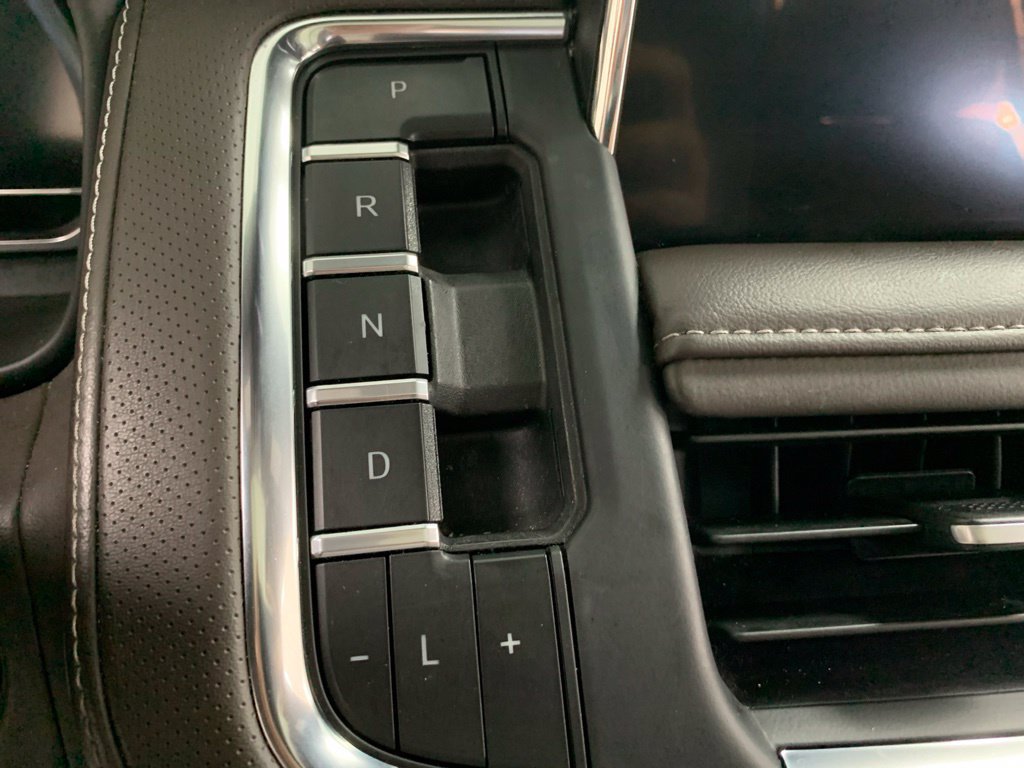 Used 2023 GMC Yukon SLT w/ SLT Premium Package AWD/4WD image 24