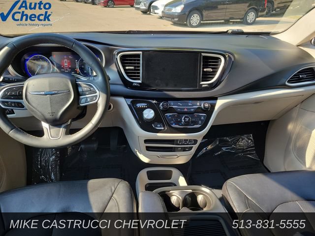 Used 2022 Chrysler Pacifica Touring-L FWD image 10