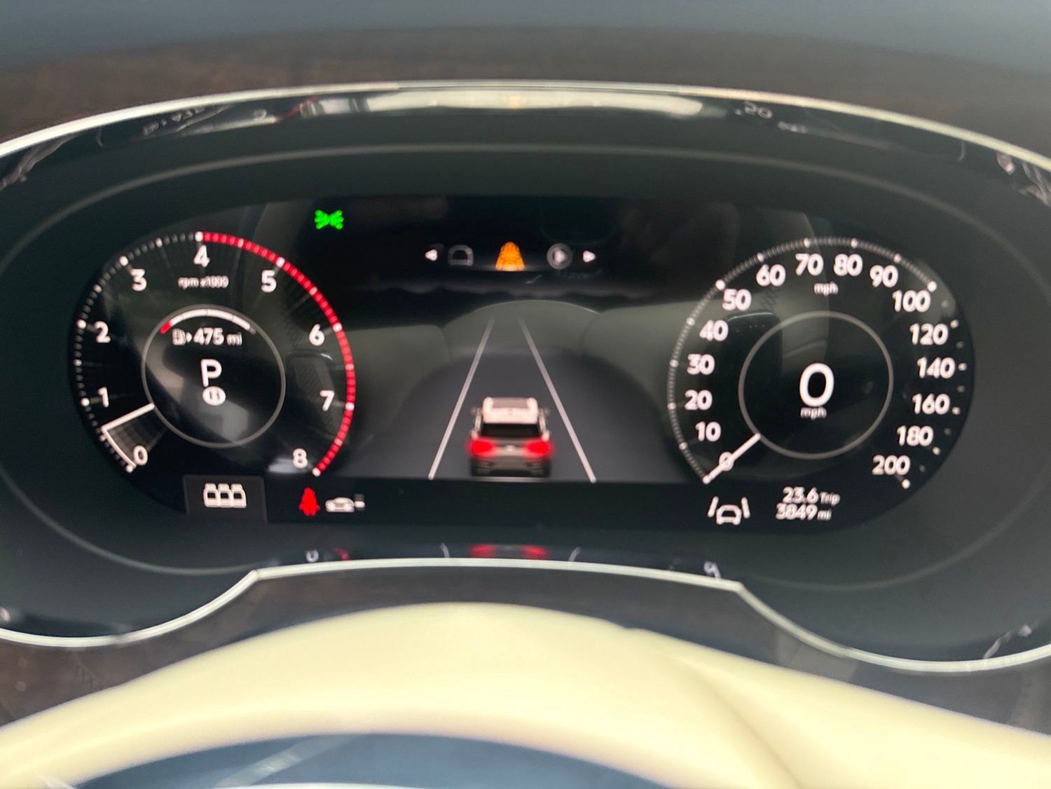 Used 2025 Bentley Bentayga AWD/4WD image 32