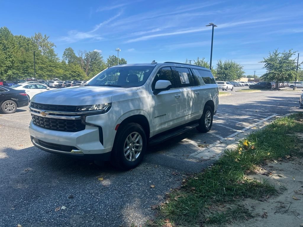 Used 2022 Chevrolet Suburban 2WD image 2