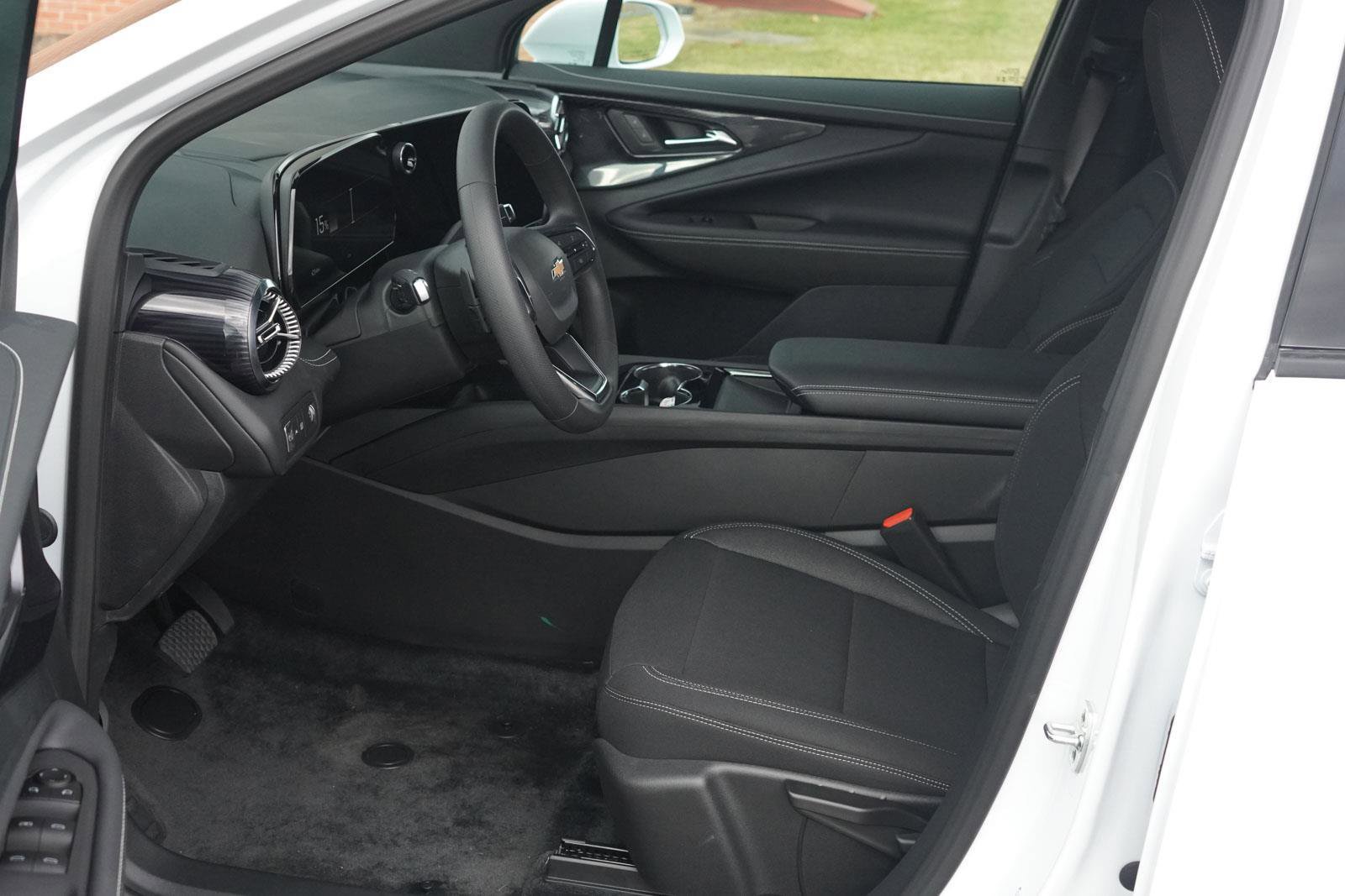 New 2026 Chevrolet Blazer EV LT FWD image 25