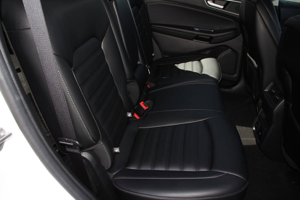Used 2020 Ford Edge SEL w/ Convenience Package FWD image 23