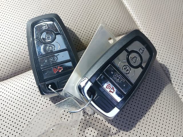 Used 2023 Lincoln Corsair AWD w/ Equipment Group 101A image 35