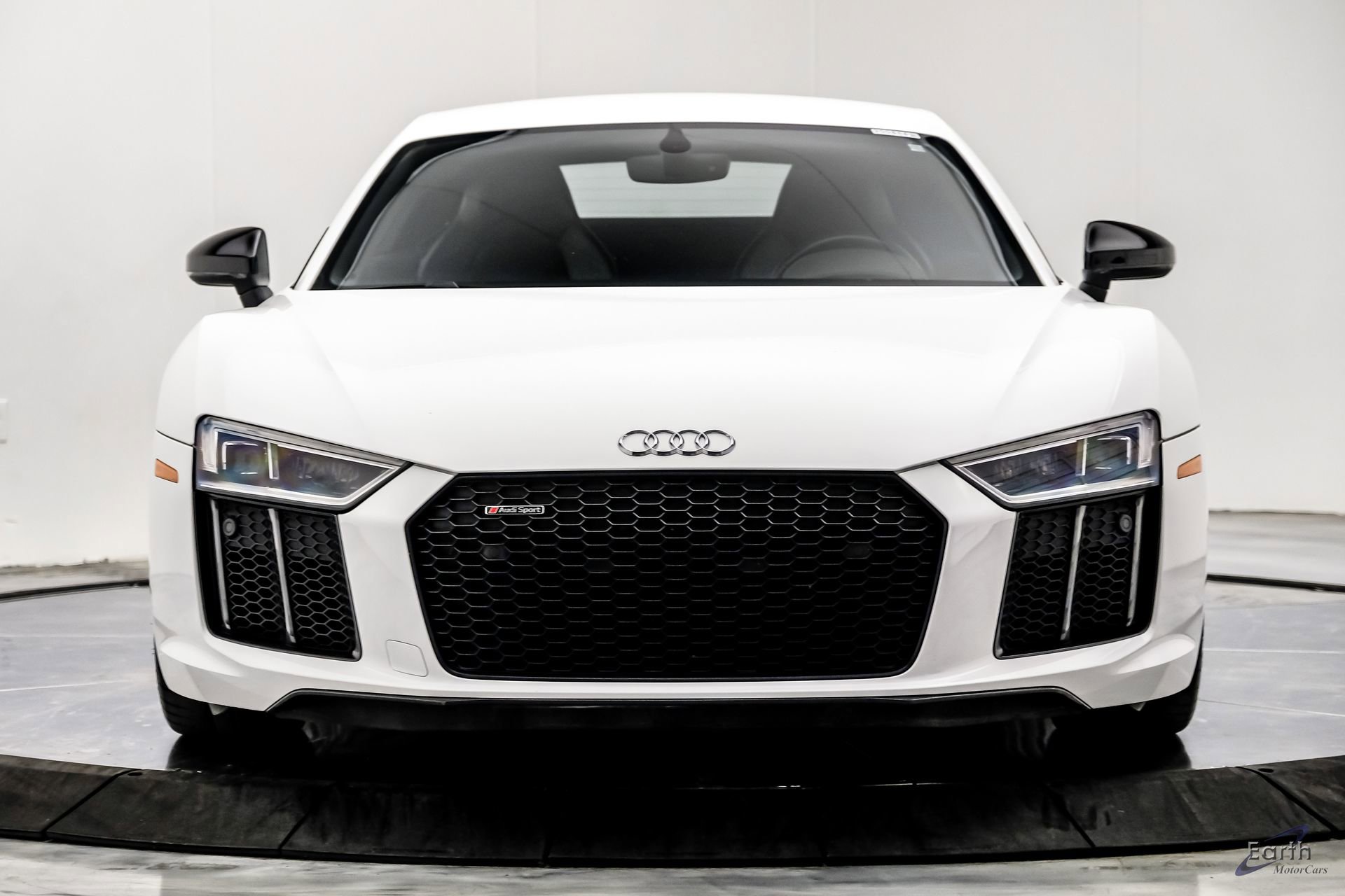 Used 2018 Audi R8 V10 RWD image 35