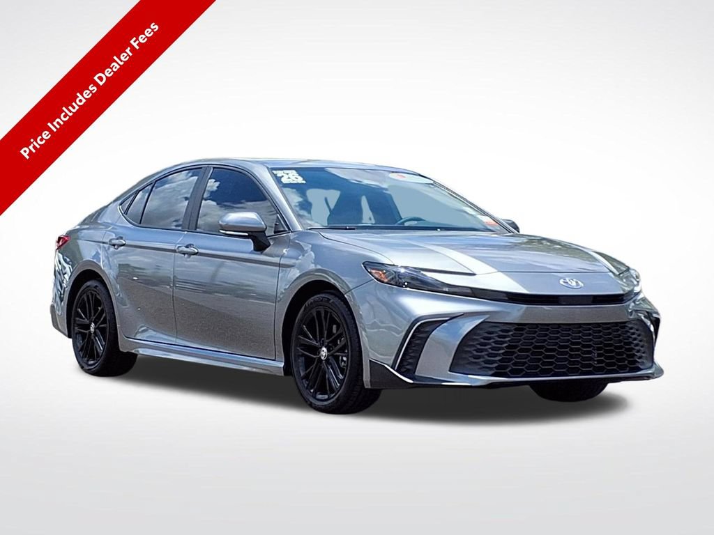 Used 2026 Toyota Camry SE FWD image 1