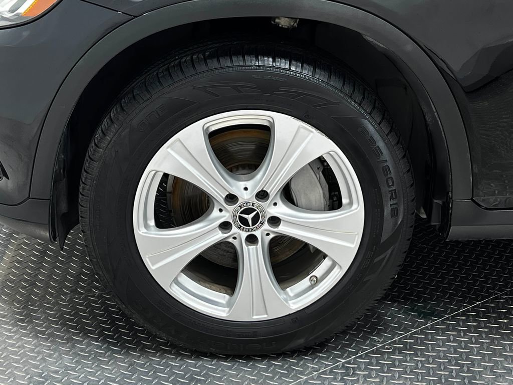 Used 2018 Mercedes-Benz GLC 300 image 35