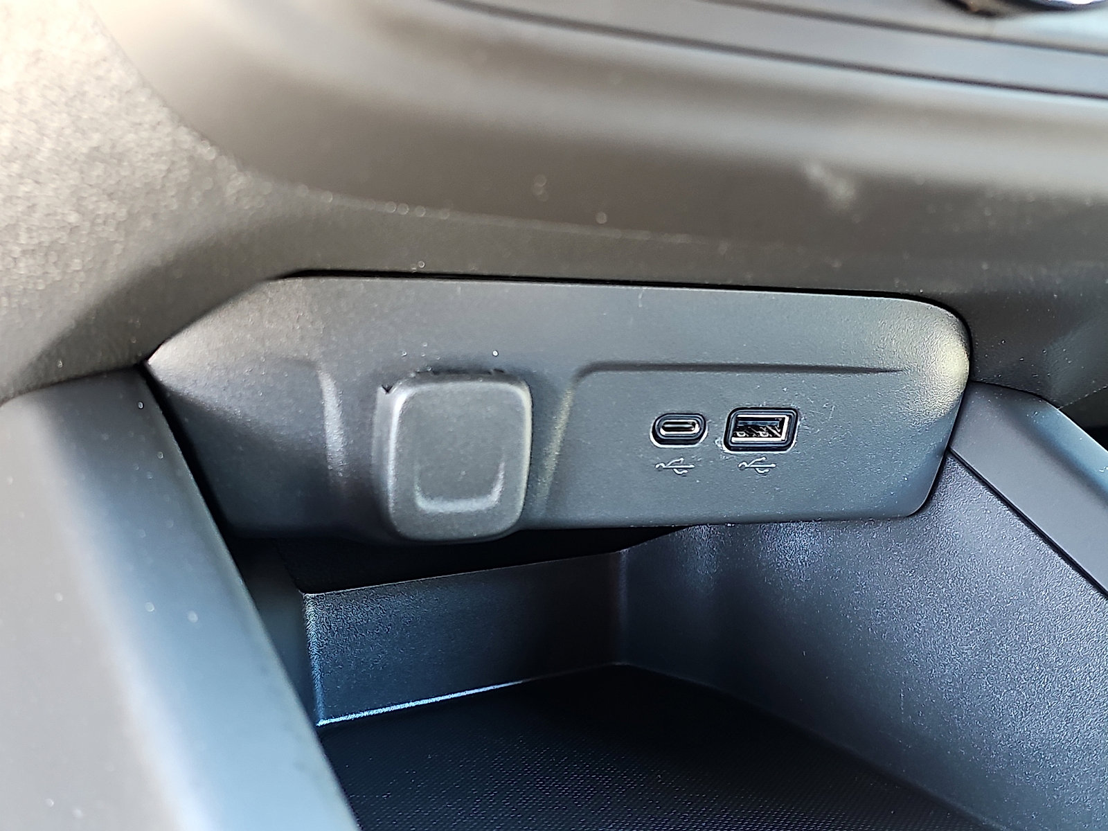 Used 2024 Chevrolet Trax RS image 22