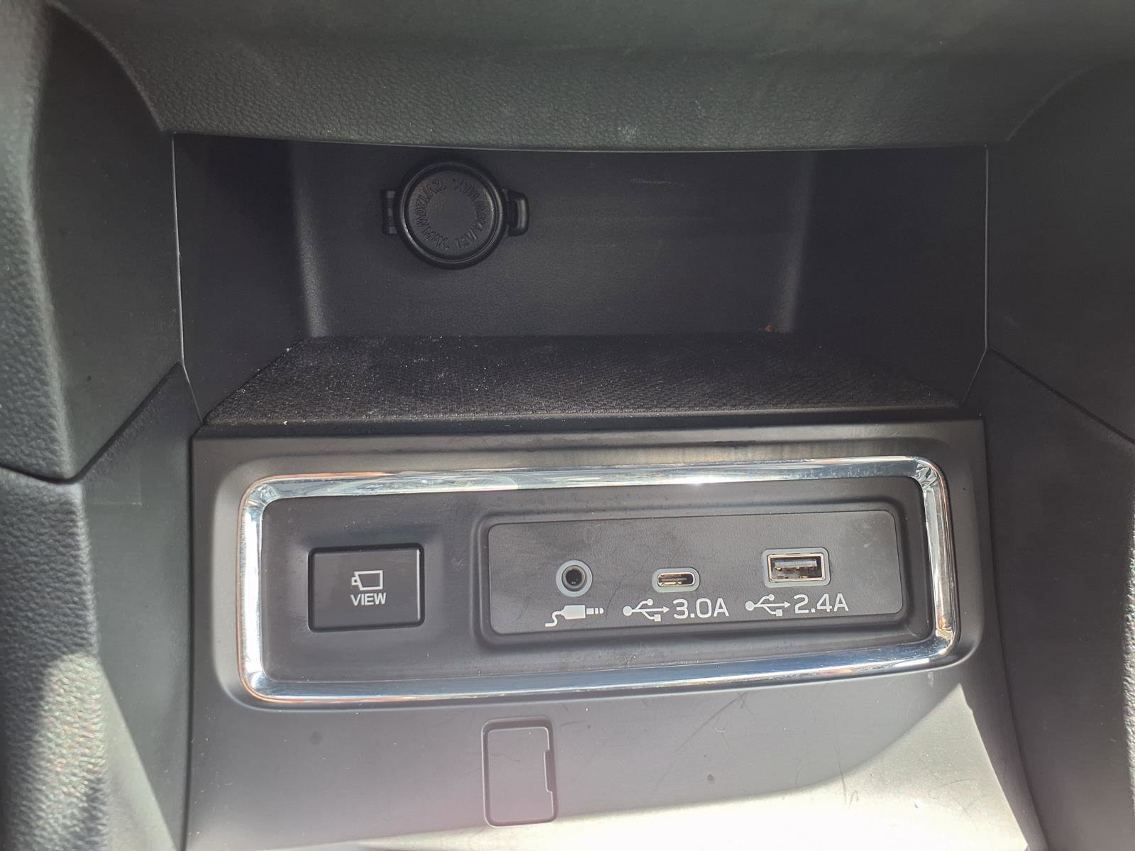 Certified 2026 Subaru Ascent Limited AWD/4WD image 8