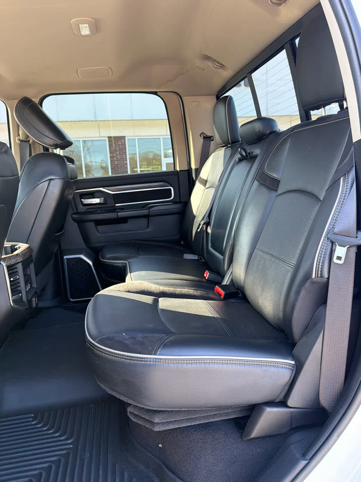 Used 2021 RAM 2500 Laramie w/ Snow Chief Group AWD/4WD image 13