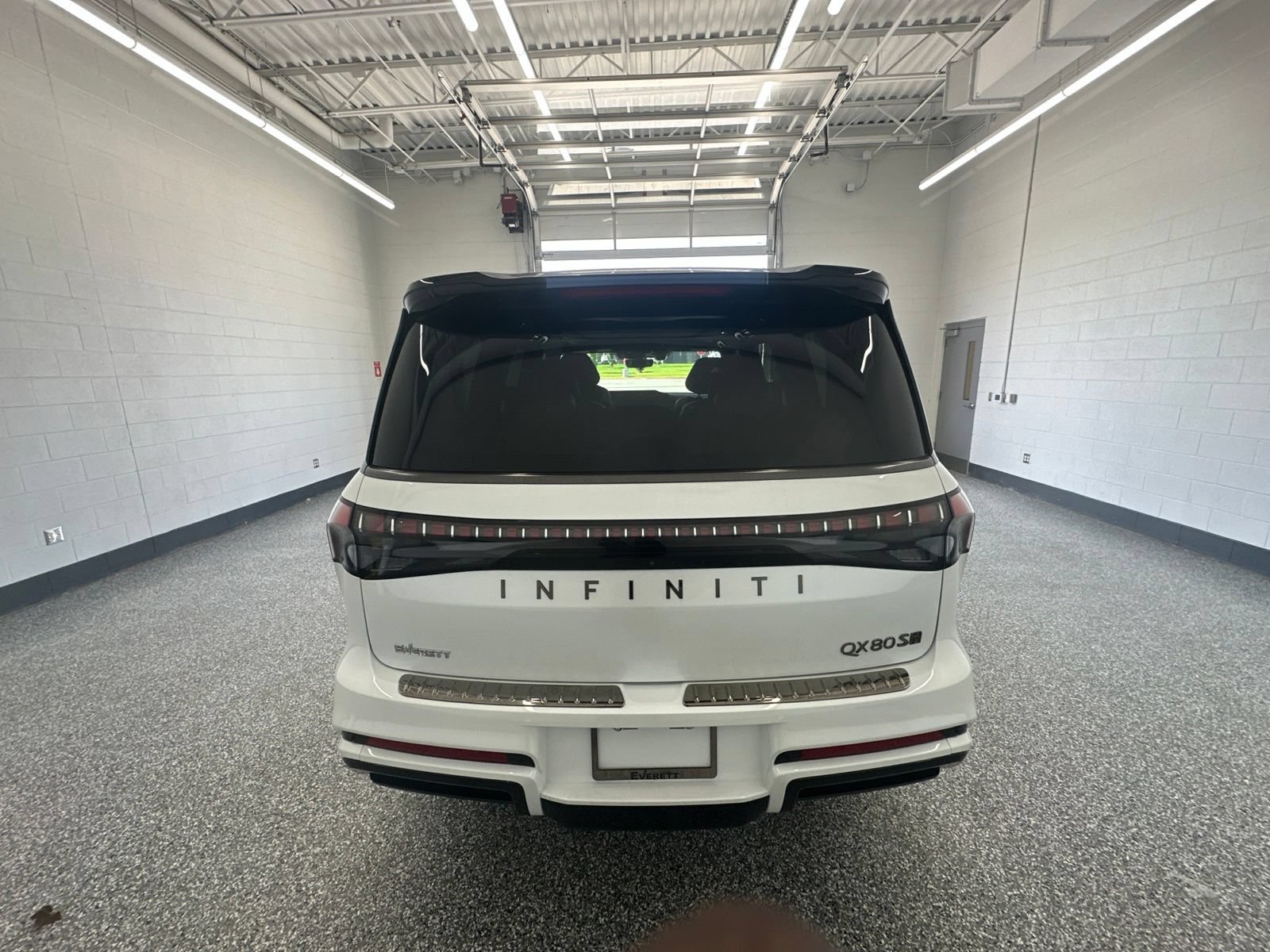 New 2027 INFINITI QX80 Sensory w/ Sport Exterior Package AWD/4WD image 7