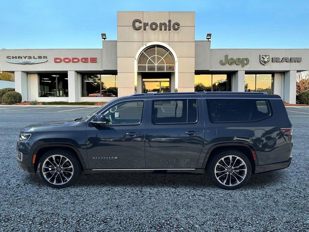 Used 2024 Jeep Wagoneer L Series III w/ Premium Group I image 6