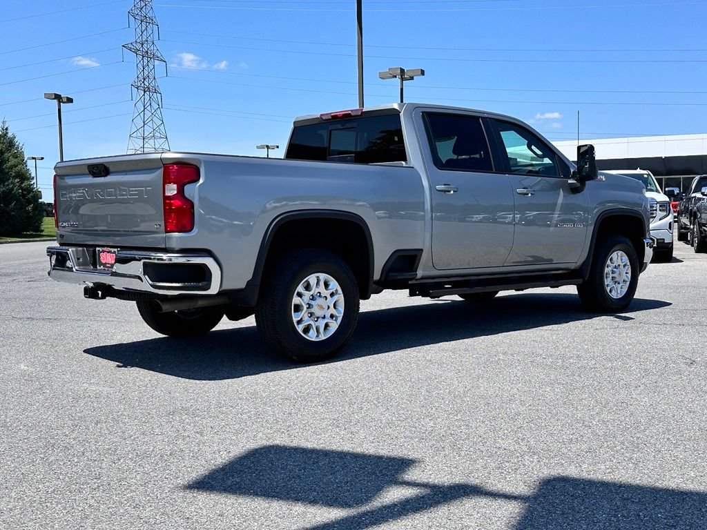 Used 2025 Chevrolet Silverado 2500 LT w/ Safety Package AWD/4WD image 10