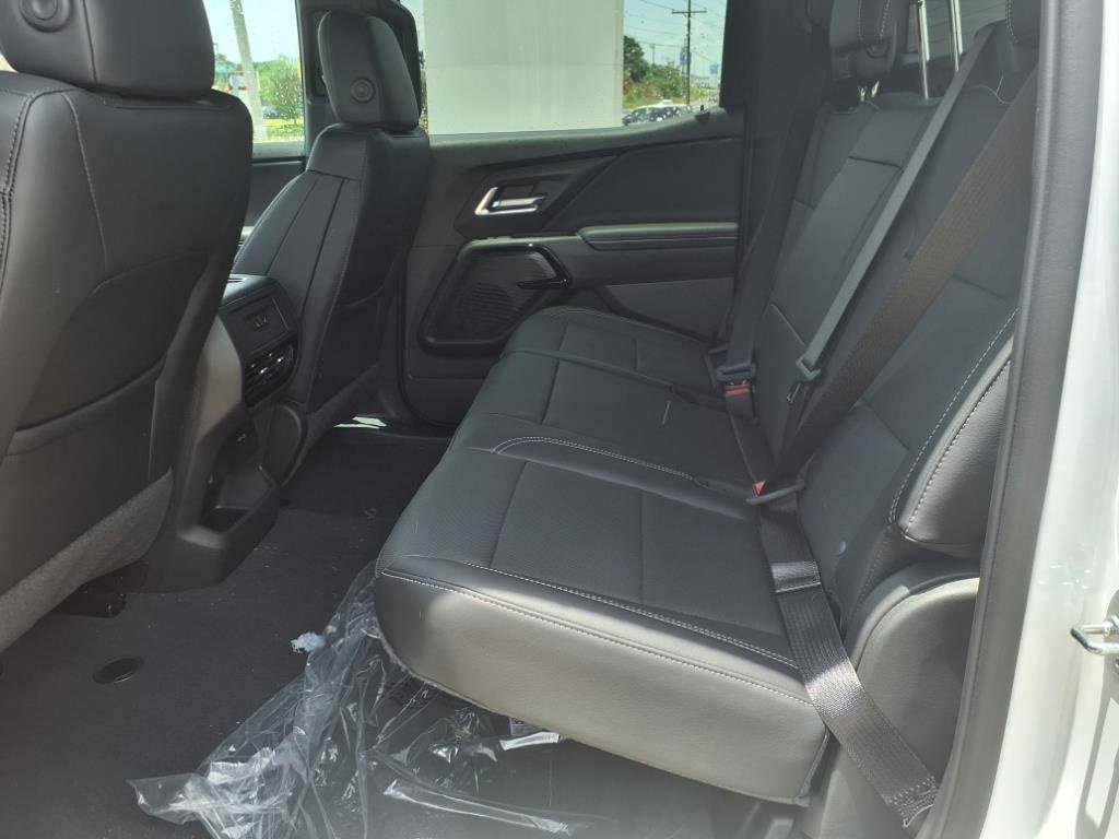 New 2025 Chevrolet Silverado EV LT image 15