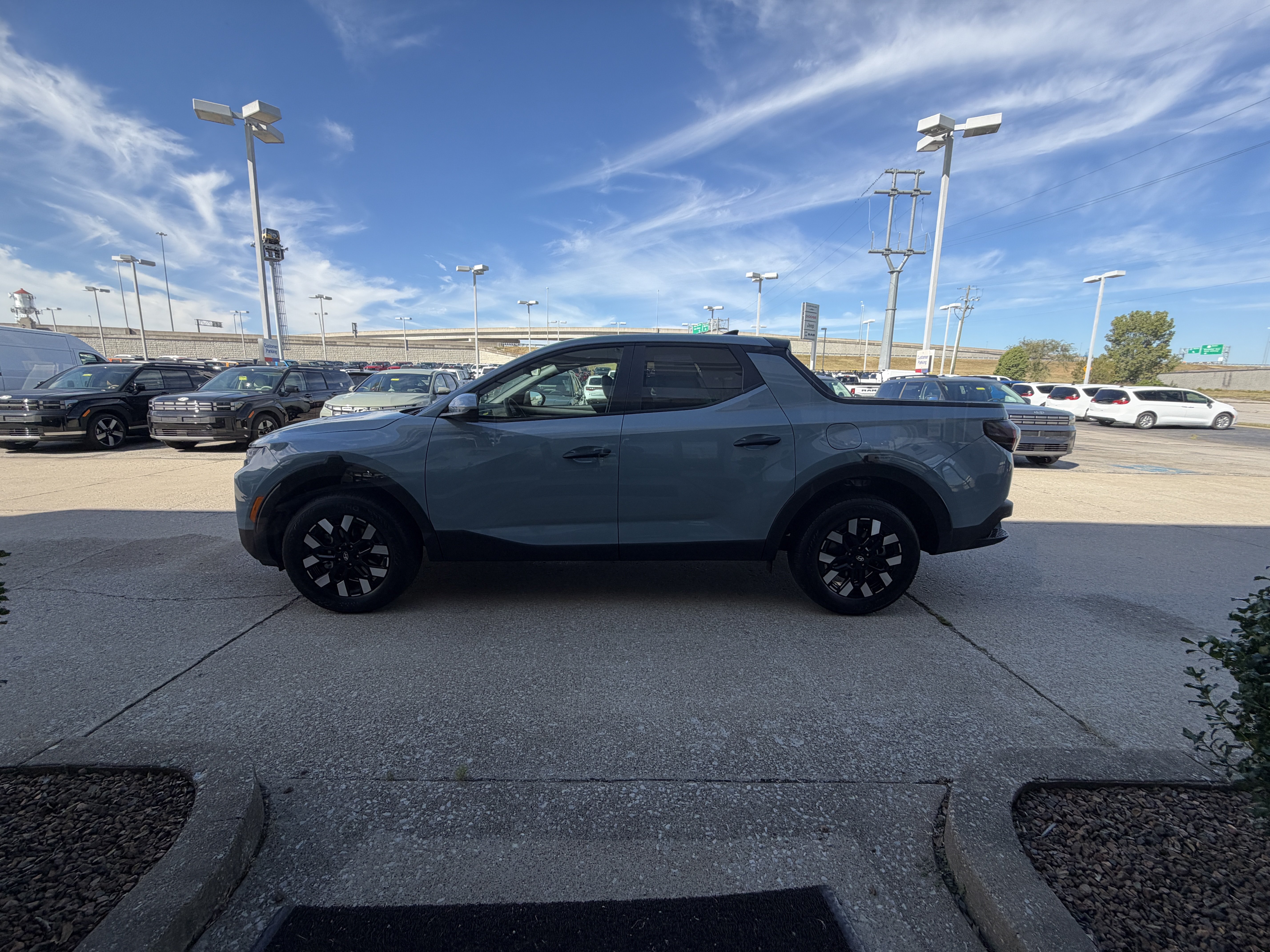 New 2027 Hyundai Santa Cruz SE AWD/4WD image 11