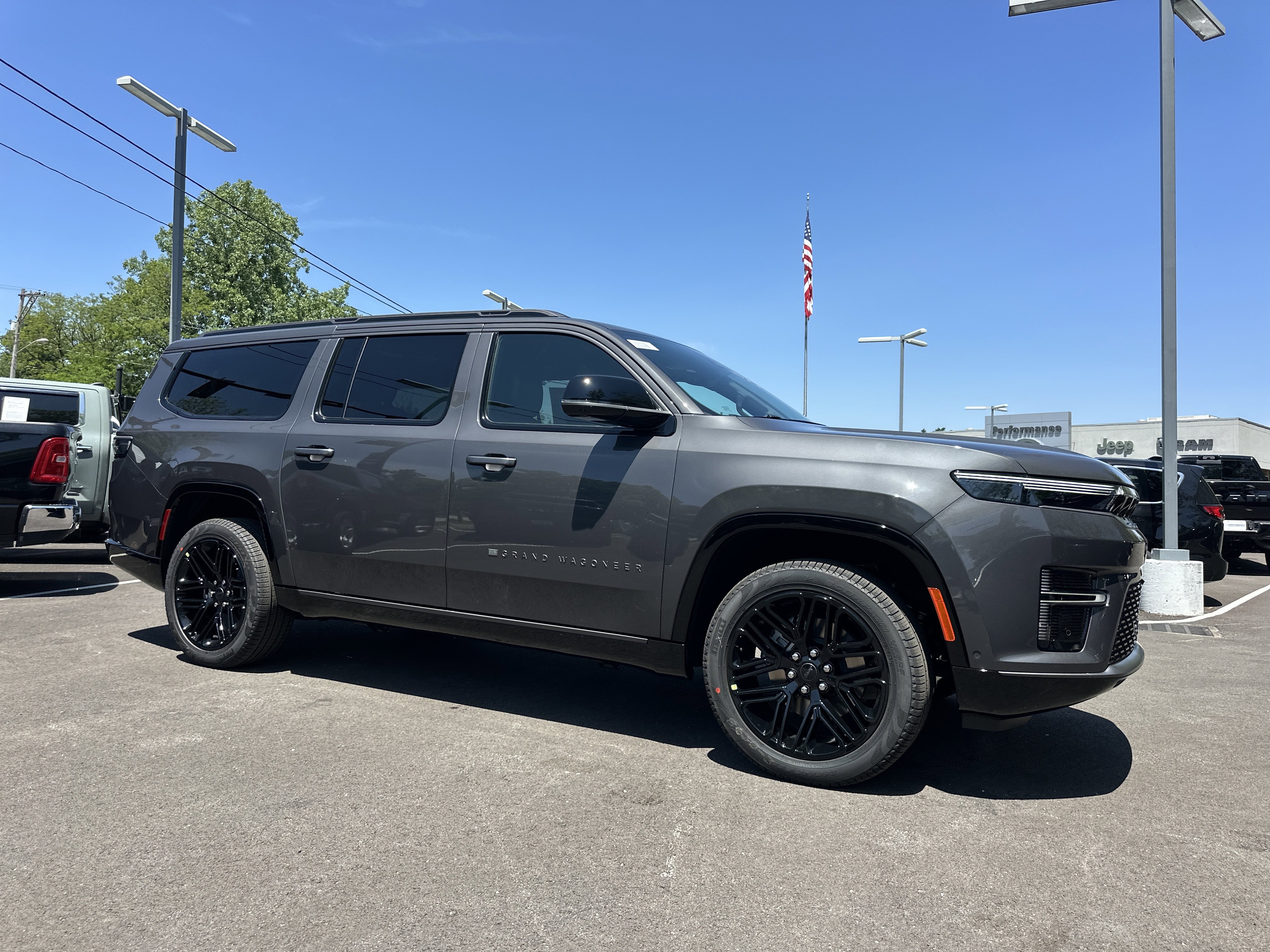 New 2026 Jeep Grand Wagoneer L Limited AWD/4WD image 20