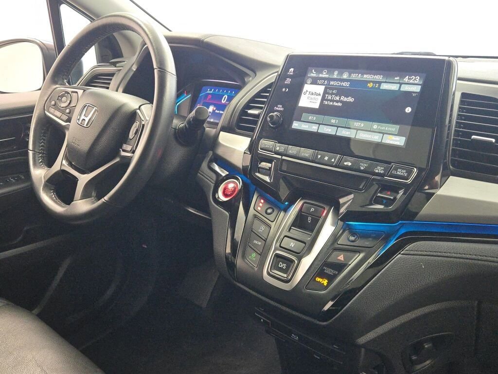 Used 2023 Honda Odyssey Touring image 9