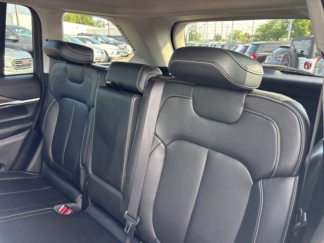 Used 2023 Jeep Grand Cherokee Limited AWD/4WD image 8