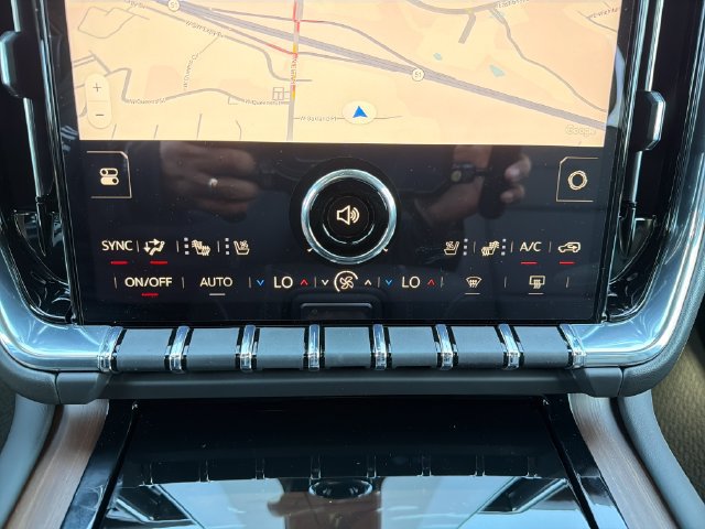 New 2026 GMC Yukon XL Denali w/ Denali Reserve Package AWD/4WD image 14