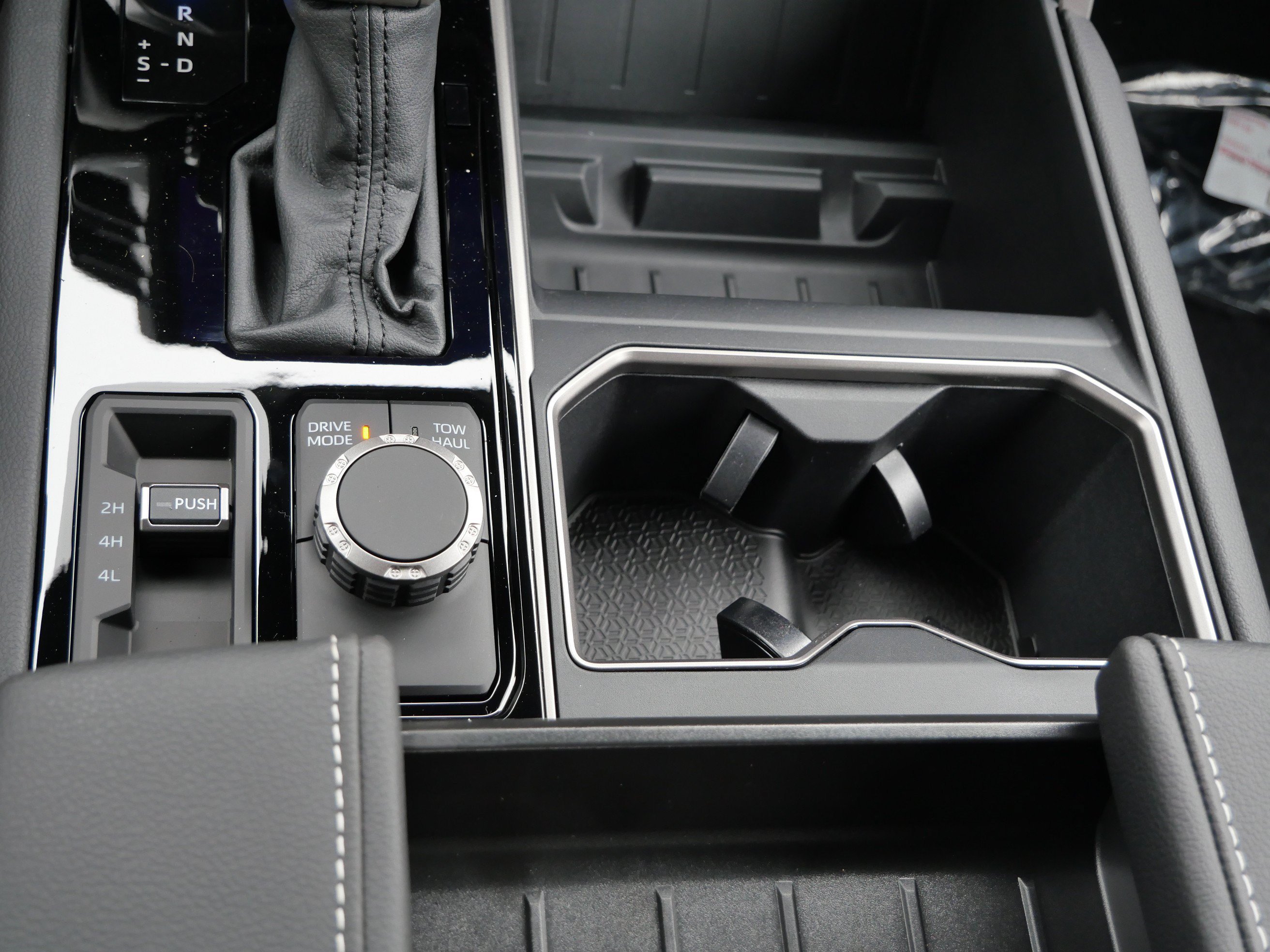 New 2026 Toyota Tundra Limited AWD/4WD image 11
